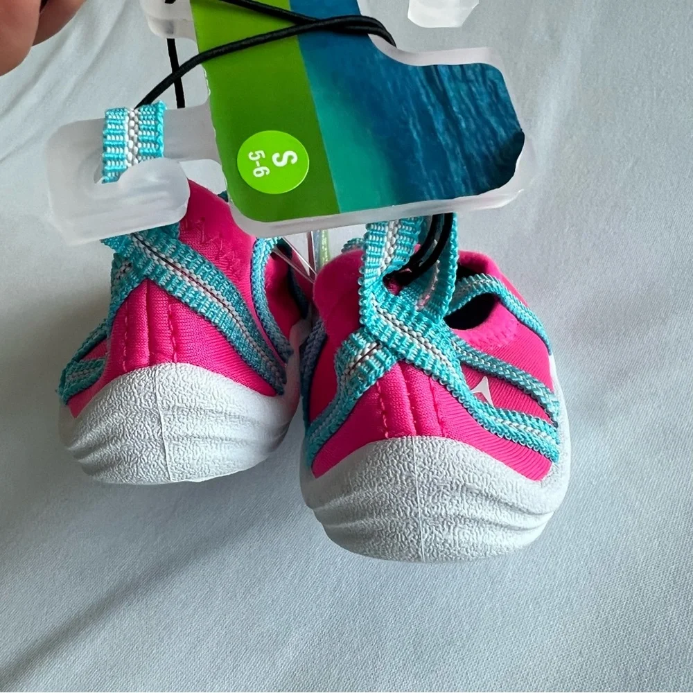 NWT Speedo Toddler Girls' Water Shoes -‎ Pink Taffy Size S 5/6